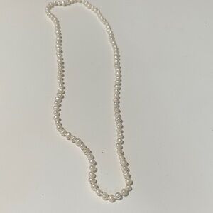 🌴 Mother of Pearl Necklace